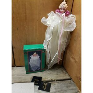VTG House of Lloyd Christmas Around the World‎ Ornament Victorian Angel